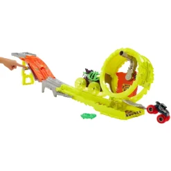 Hot Wheels Monster Trucks Rhinomite's Chargin' Challenge