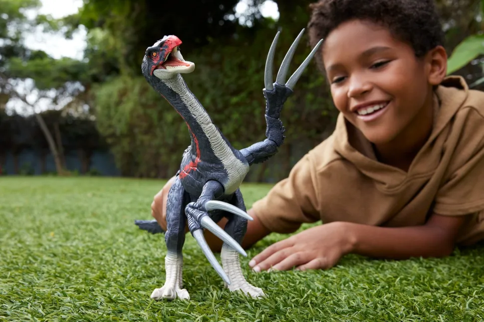 Jurassic World Chaos Theory Roar 'N Strike The Rizinosaurus