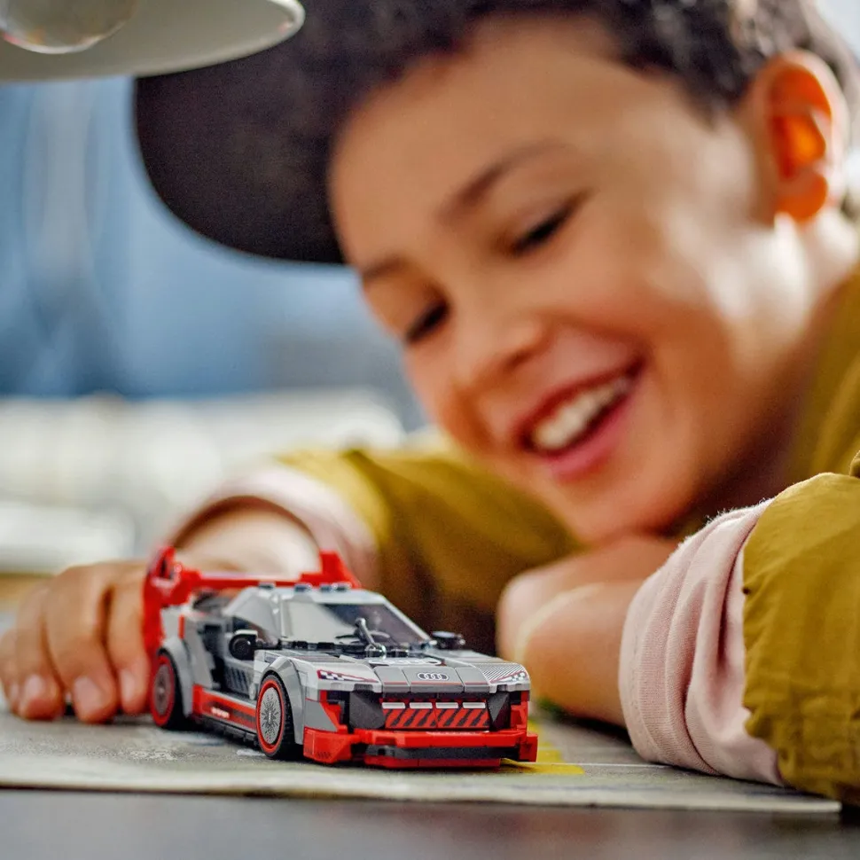 LEGO® Speed Champions Audi S1 e-tron quattro Race Car 76921