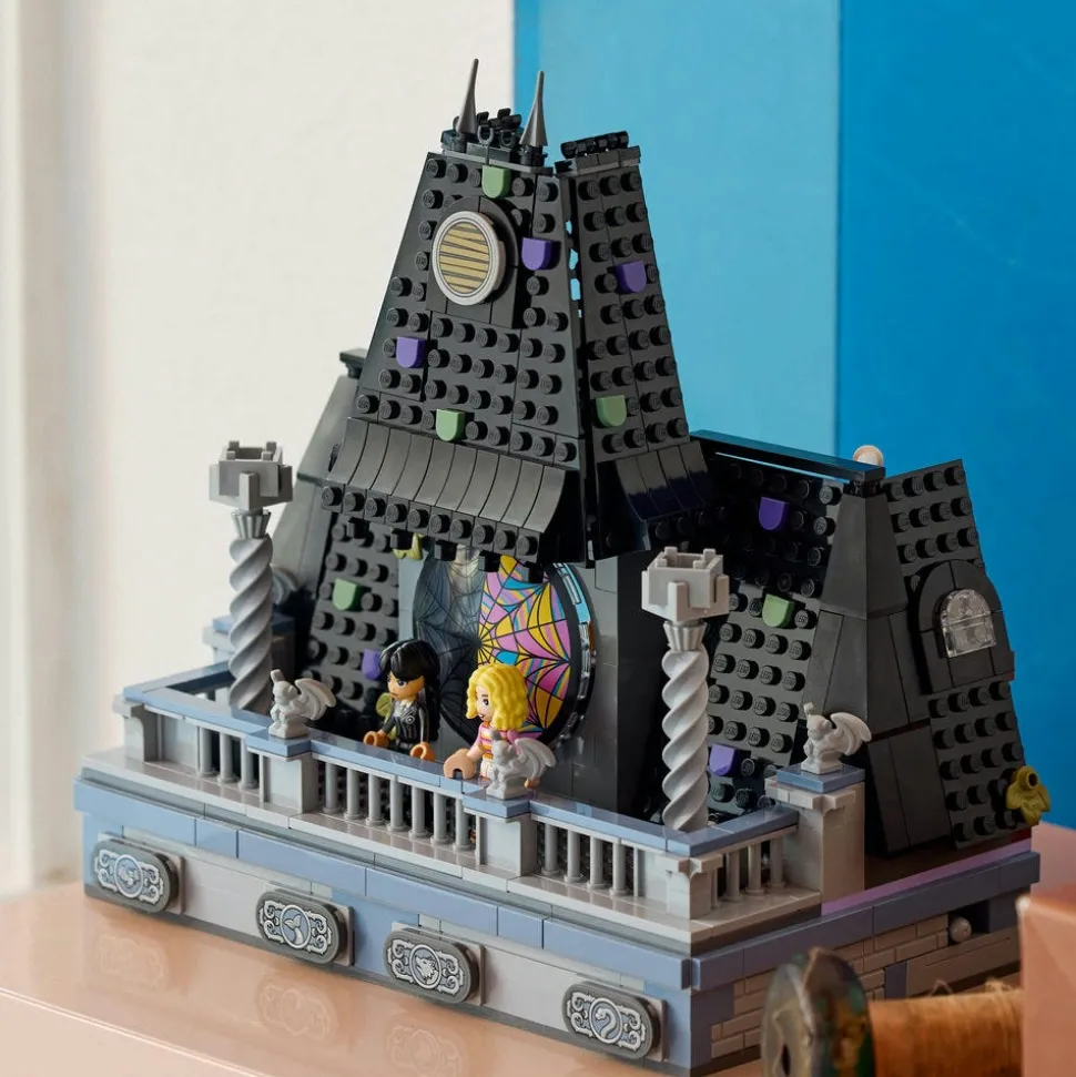 LEGO® Wednesday & Enid’s Dorm Room Set with Minidolls 76781